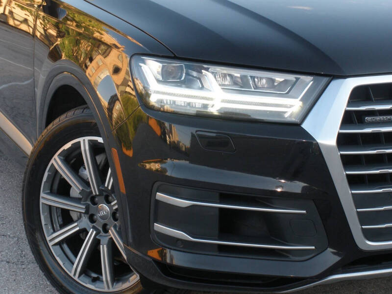 2018 Audi Q7 3.0T Prestige photo 2