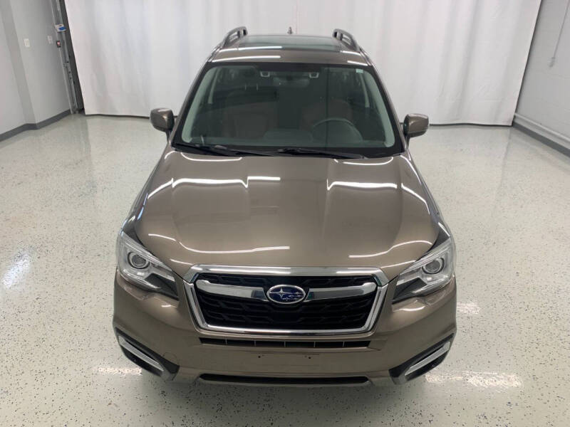 2018 Subaru Forester Touring photo 9