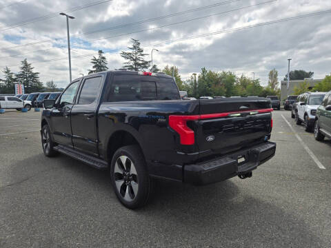 2025 Ford F-150 Lightning Platinum