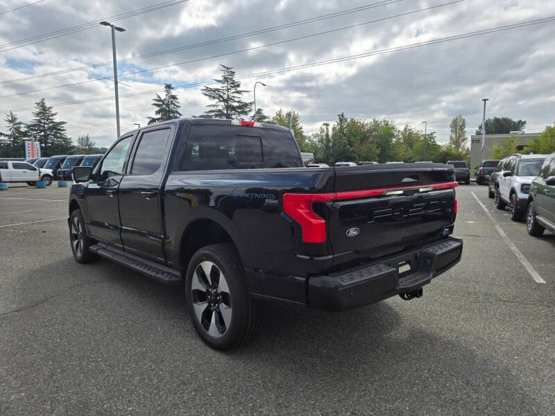 2025 Ford F-150 Lightning Platinum