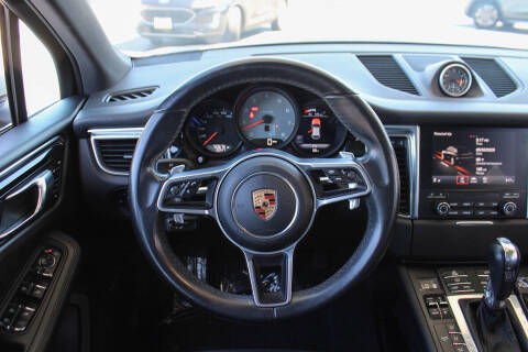 2017 Porsche Macan S