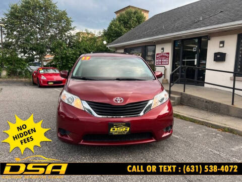 2012 Toyota Sienna LE 7-Passenger