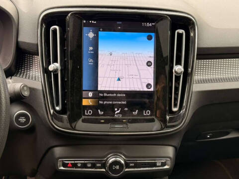 2021 Volvo XC40 T5 R-Design