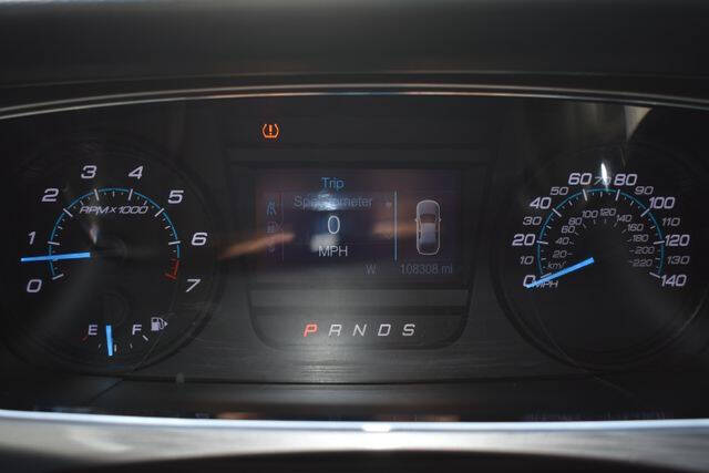 2017 Ford Taurus SEL