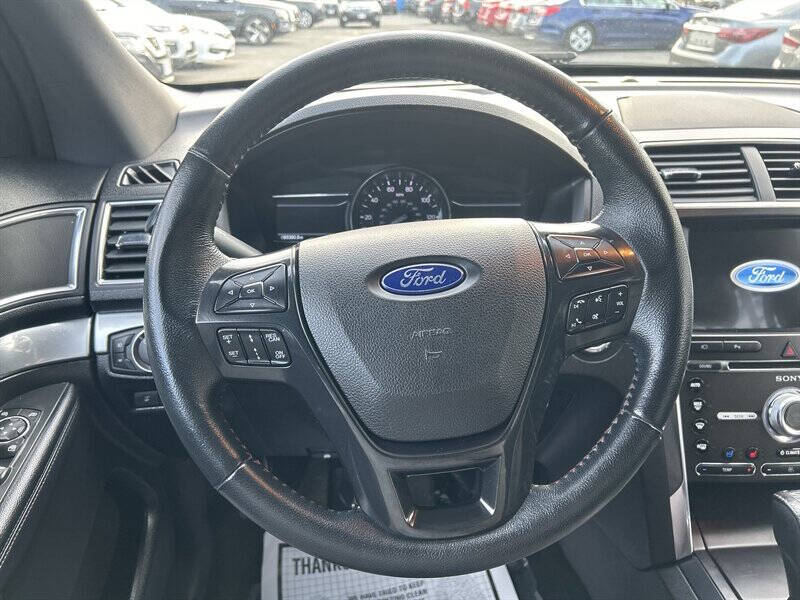 2017 Ford Explorer Sport