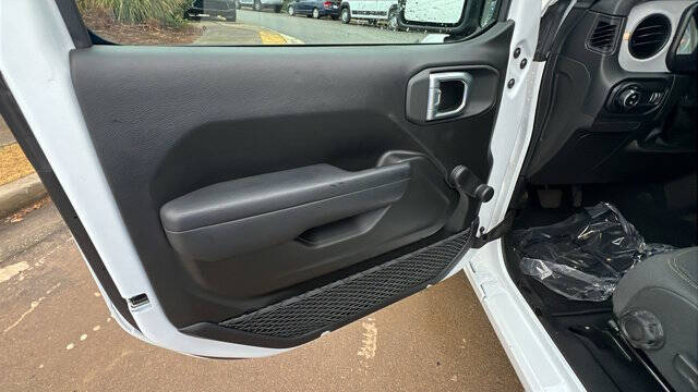 2024 Jeep Gladiator Sport