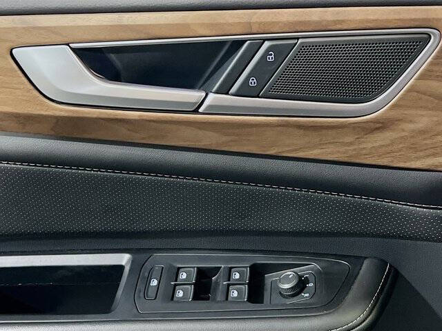 2024 Volkswagen Atlas SE