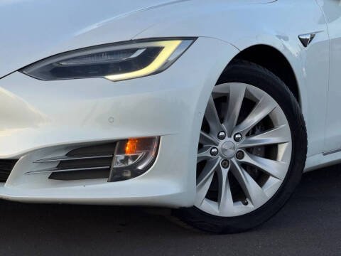 2017 Tesla Model S