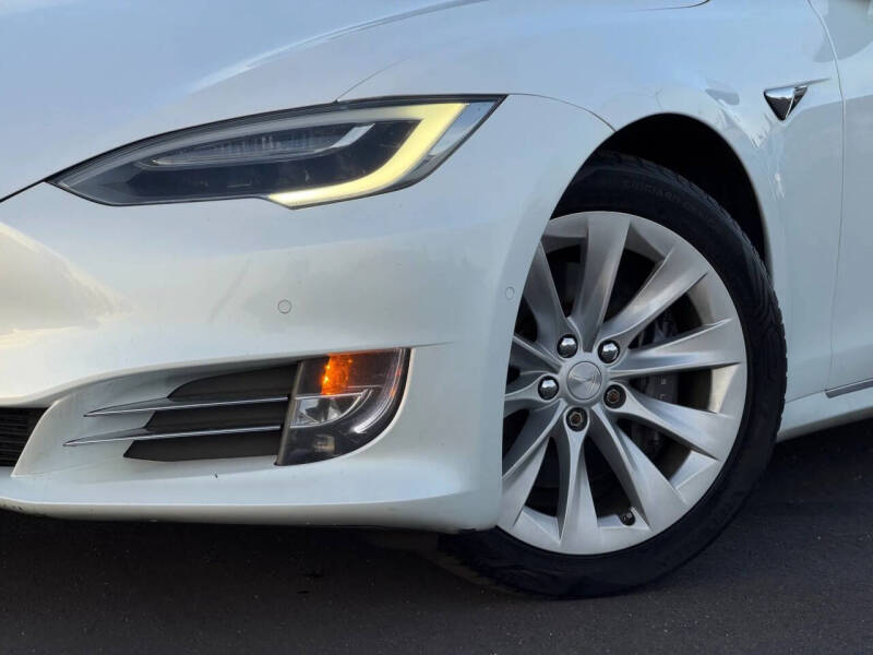 2017 Tesla Model S