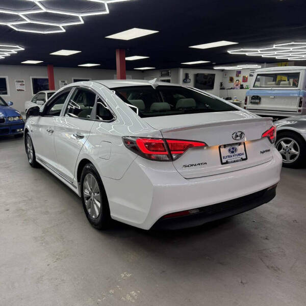 2017 Hyundai Sonata Hybrid SE