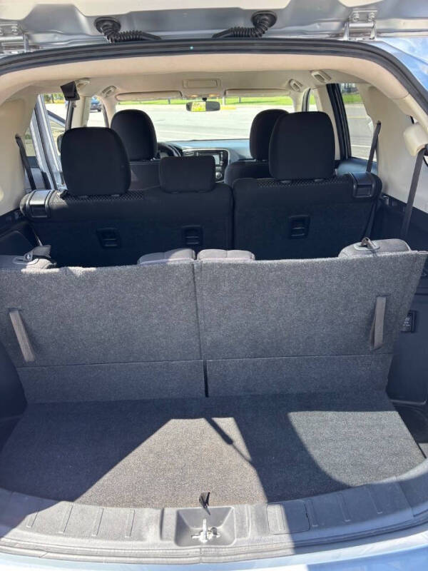 2017 Mitsubishi Outlander ES