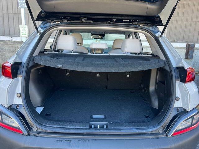 2023 Hyundai Kona SEL