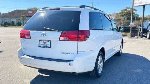2004 Toyota Sienna LE 7 Passenger