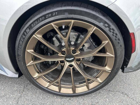 2025 Aston Martin Vantage