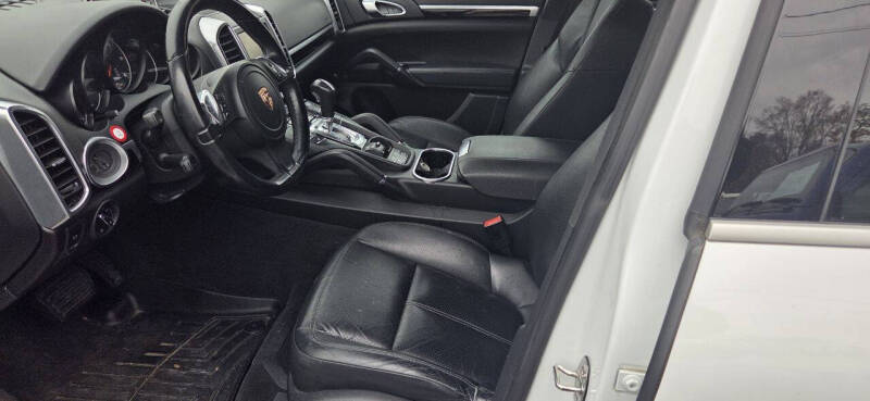 2014 Porsche Cayenne Platinum Diesel