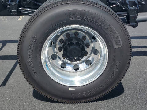 2025 Ford F-750 Super Duty