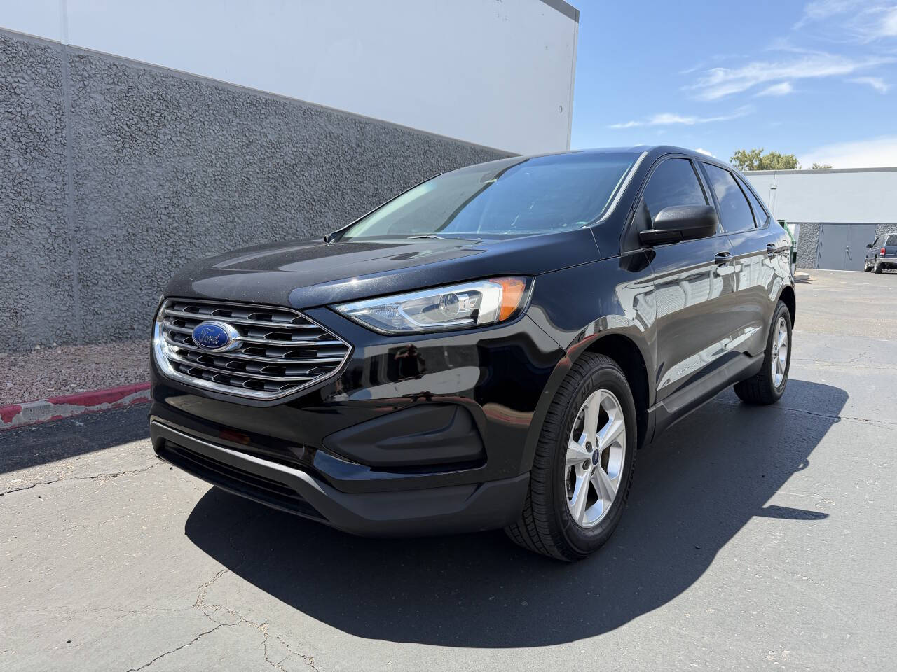 Black 2019 Ford Edge SE SE 4dr Crossover 2