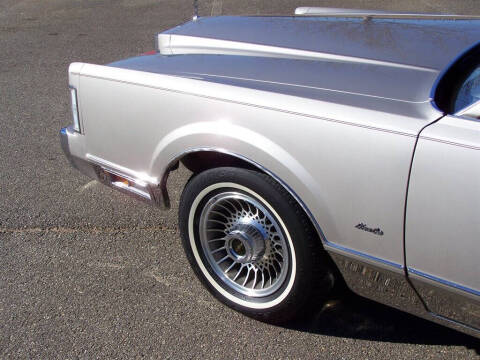 1988 Lincoln Town Car Signature