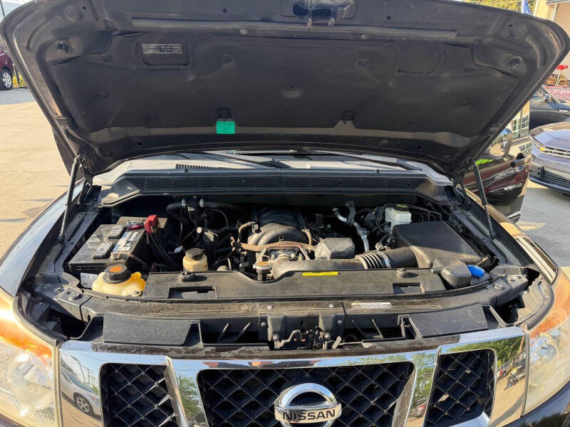 2013 Nissan Armada Platinum