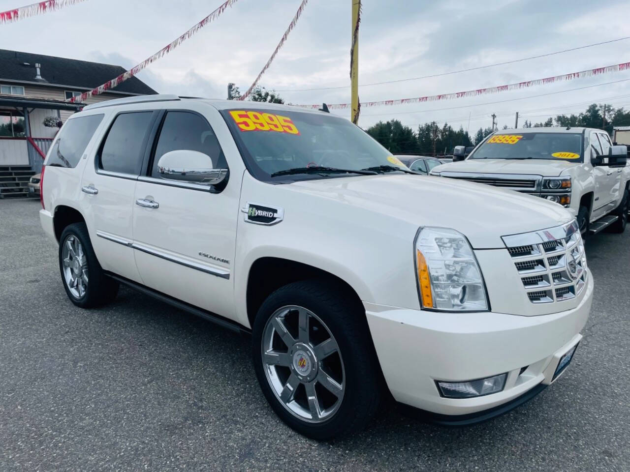 2011 Cadillac Escalade Hybrid for sale at New Creation Auto Sales in Everett, WA