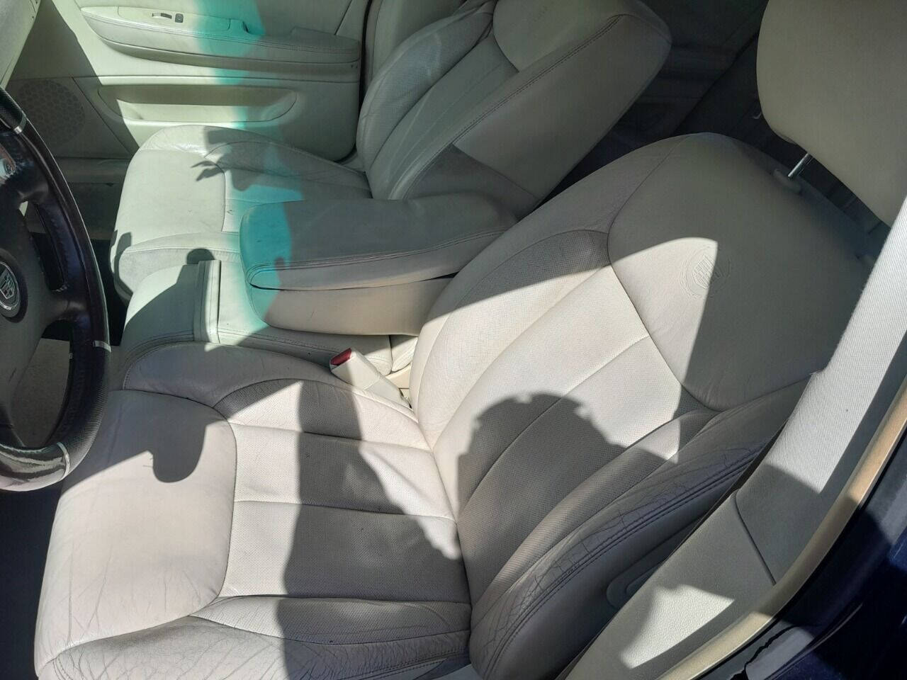 2009 Cadillac DTS Sedan - $5,450