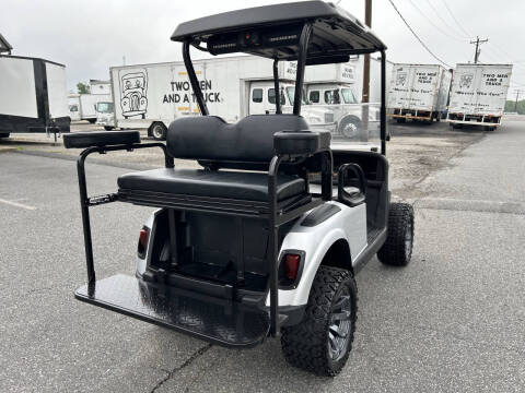 2016 E-Z-GO RXV