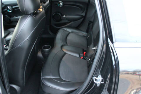 2016 MINI Hardtop 4 Door Cooper