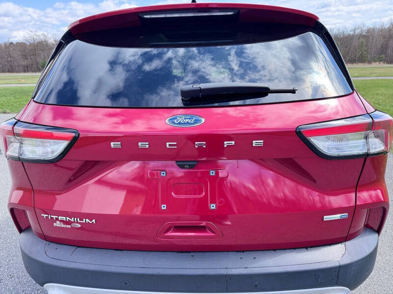 2020 Ford Escape Titanium