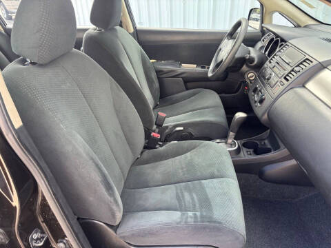 2011 Nissan Versa 1.8 S