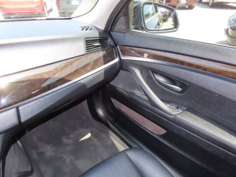 2016 BMW 5 Series 528i