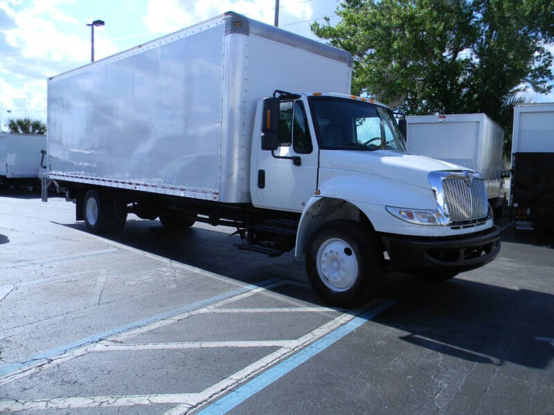 2019 International DuraStar 4300