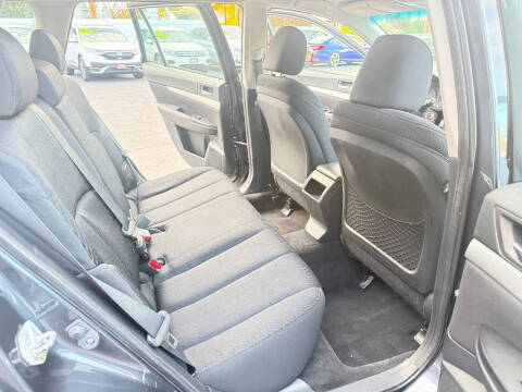 2011 Subaru Outback 2.5i