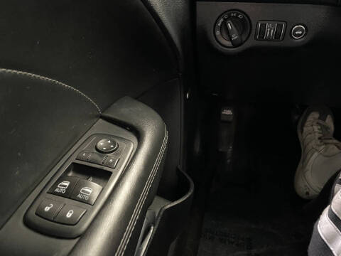 2015 Dodge Challenger SXT Plus