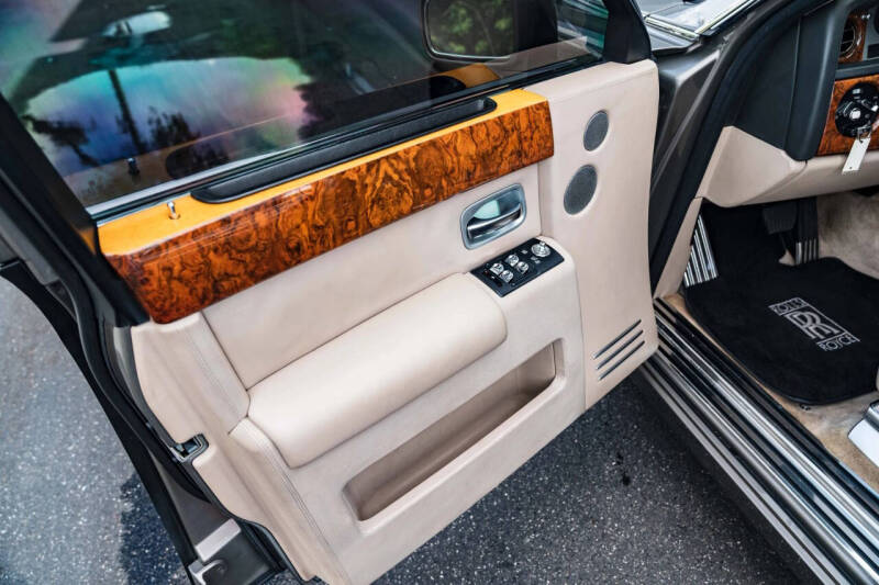 2004 Rolls-Royce Phantom