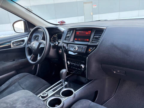 2015 Nissan Pathfinder S