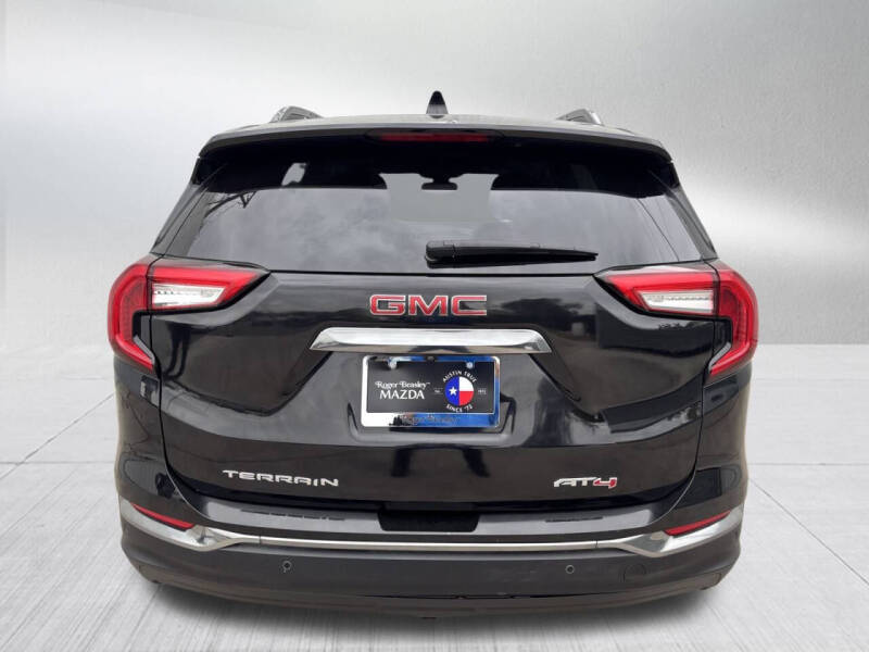 2024 GMC Terrain AT4