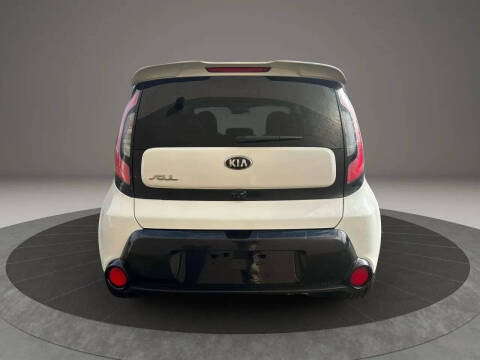 2014 Kia Soul +
