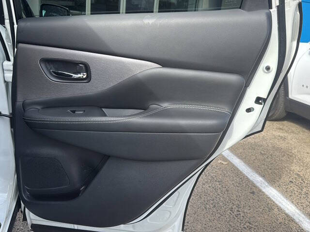 2023 Nissan Murano SV