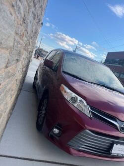 2018 Toyota Sienna XLE 8-Passenger