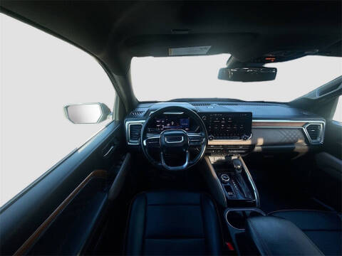 2023 GMC Canyon Denali