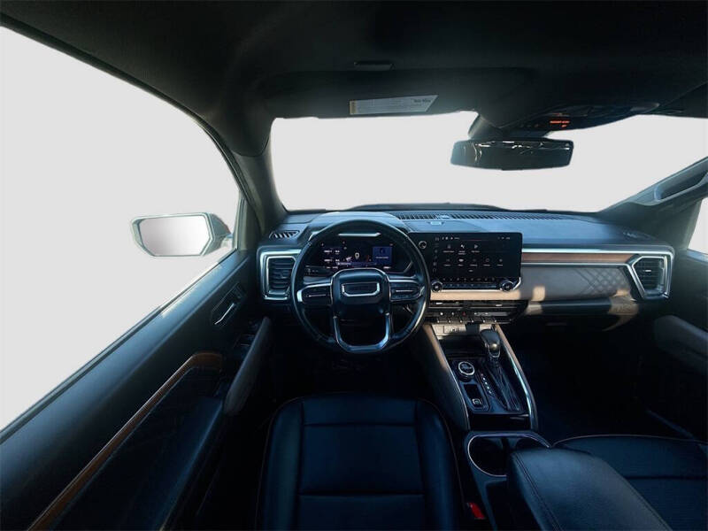 2023 GMC Canyon Denali