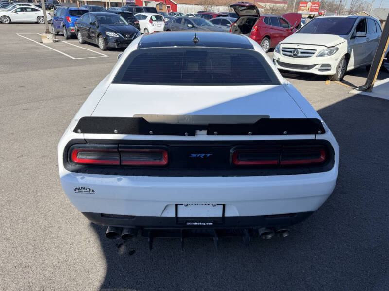 2015 Dodge Challenger SRT 392