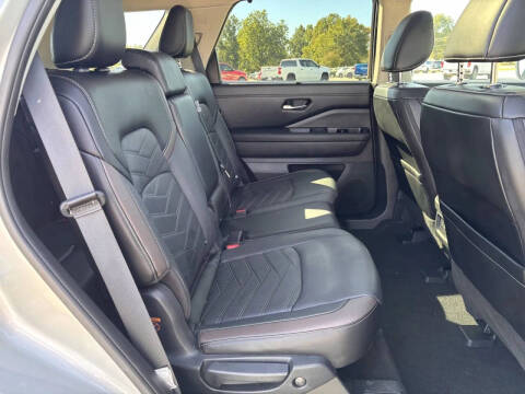 2024 Nissan Pathfinder Platinum