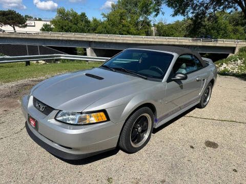 2000 Ford Mustang