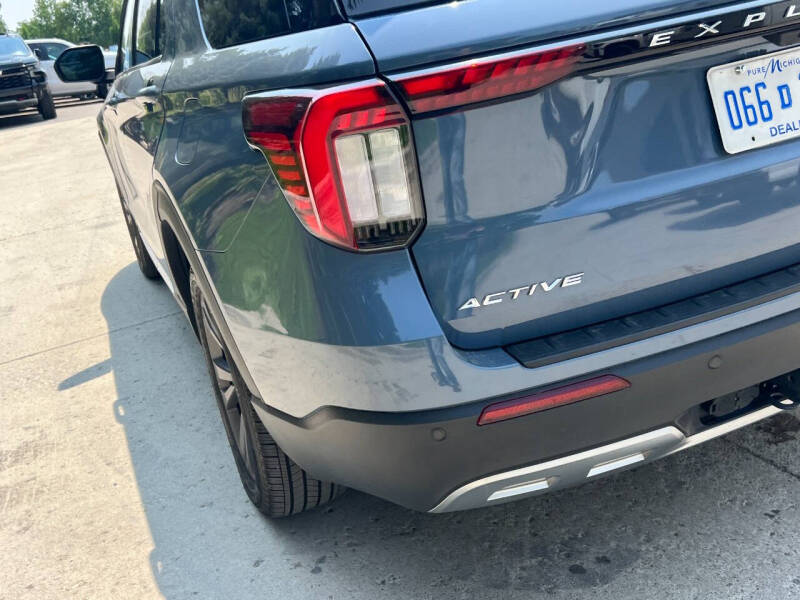 2025 Ford Explorer Active