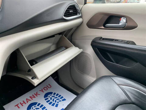 2019 Chrysler Pacifica Touring L