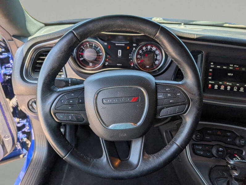 2022 Dodge Challenger SXT
