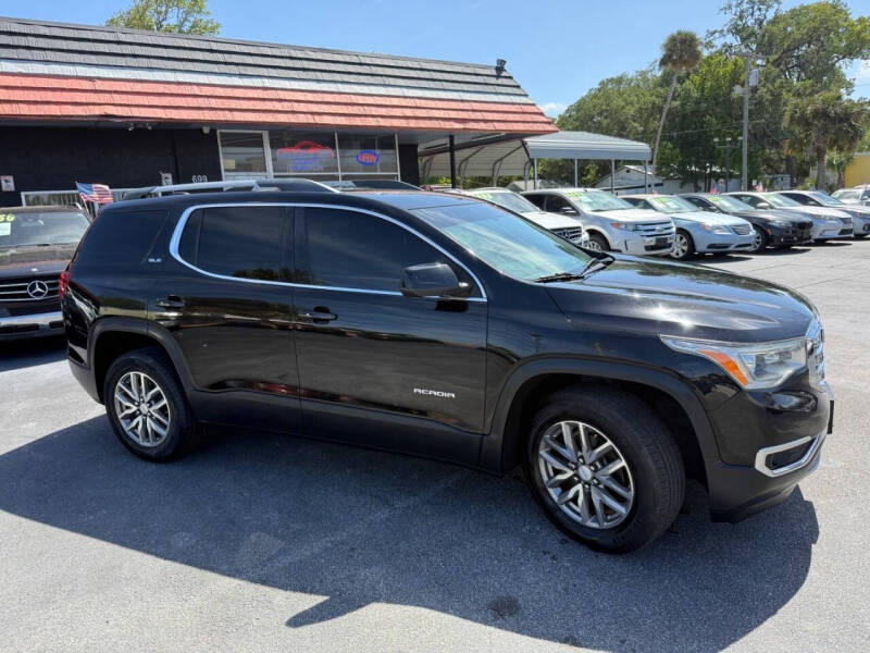 2017 GMC Acadia SLE-2