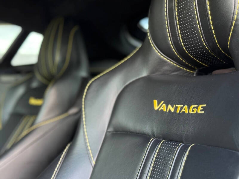 2020 Aston Martin Vantage