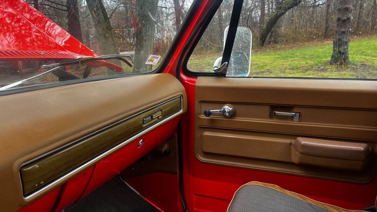 1974 Chevrolet C/K 20 Series 35